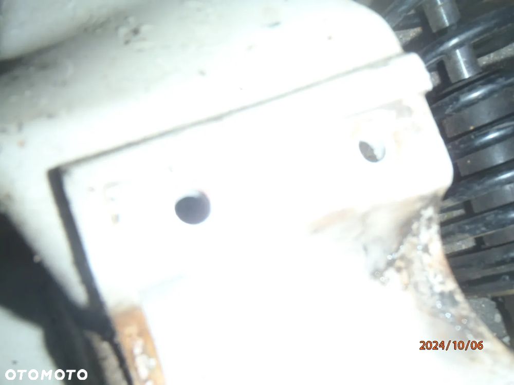 błotnik nadkole amortyzator sprężyna ligier pulse 4 Melex Ligier Pulse 4 elektryk - 14