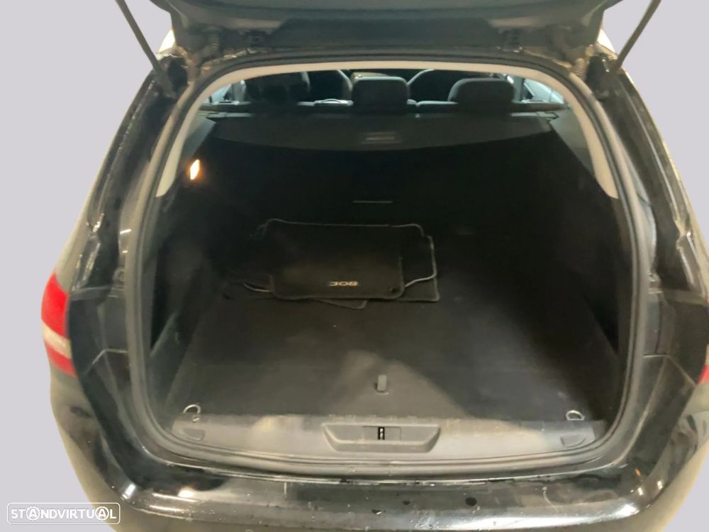 Peugeot 308 SW 1.2 PureTech Style - 11