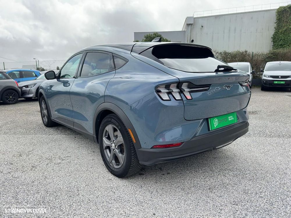 Ford Mustang Mach-E Standard - 13