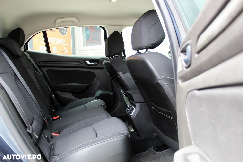 Renault Megane ENERGY dCi 110 EDC PLAY - 11