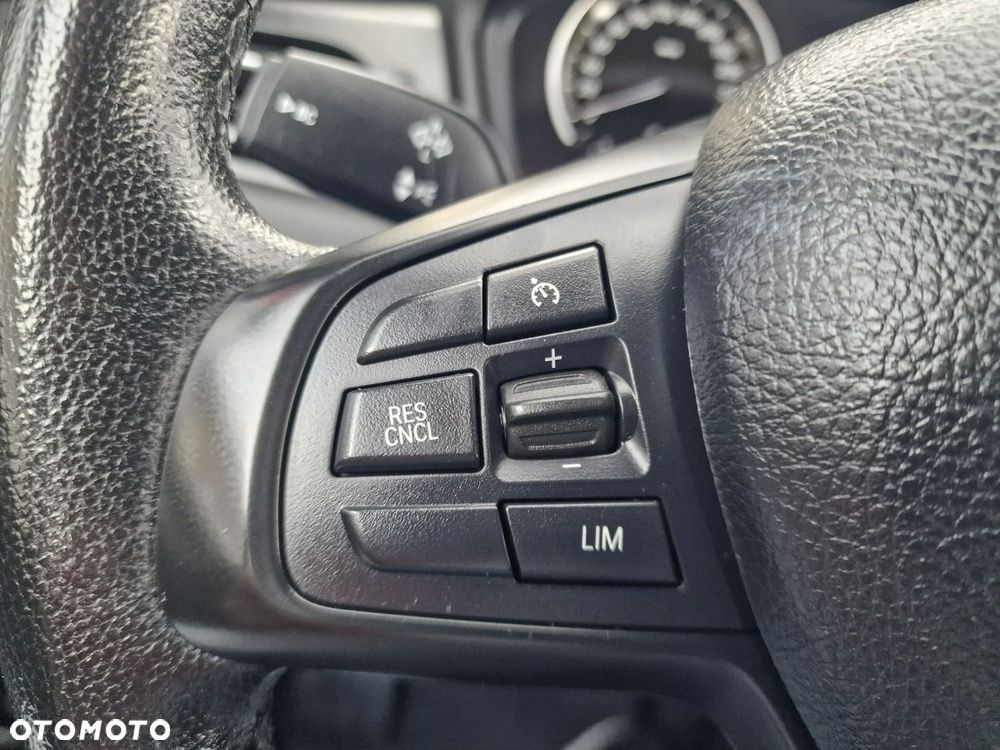 BMW Seria 2 - 28