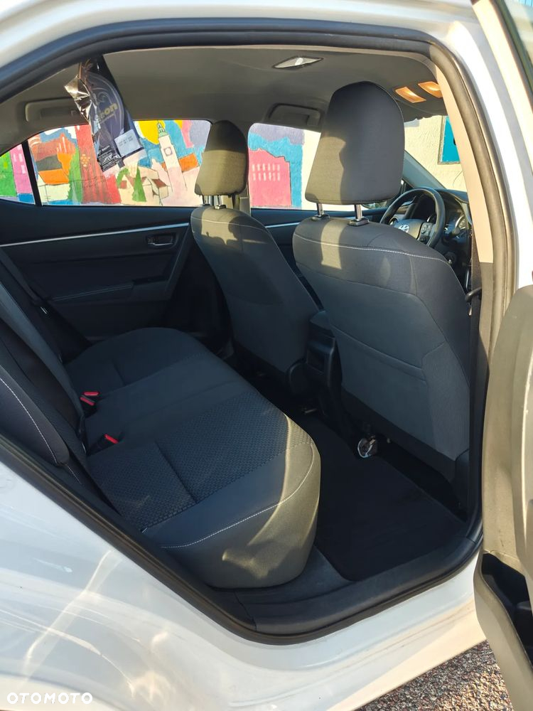 Toyota Corolla 1.6 Comfort - 11