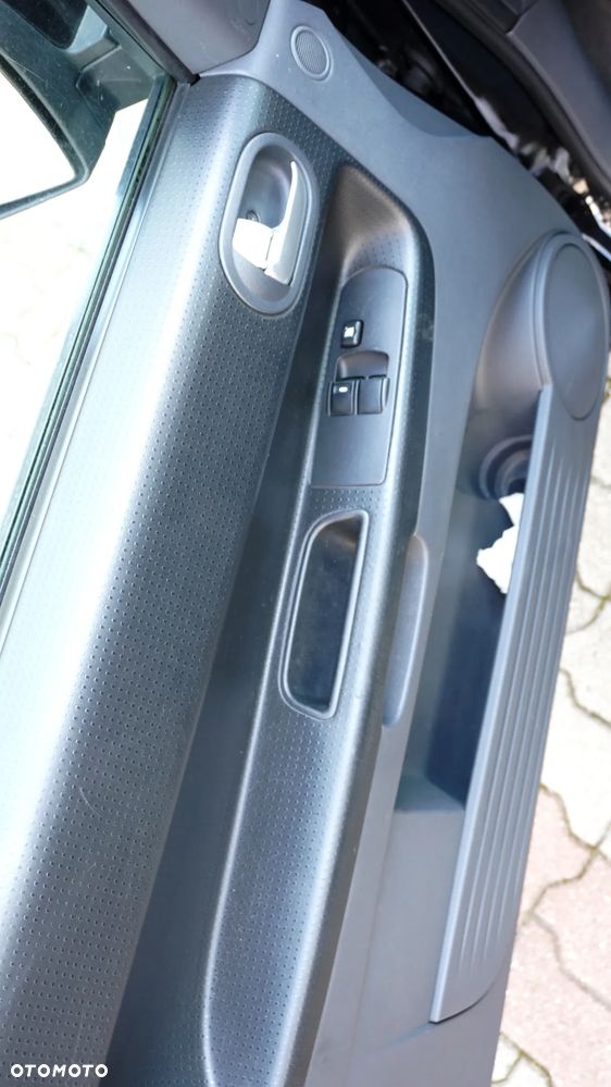 Mitsubishi Colt CZT 1.5 - 10