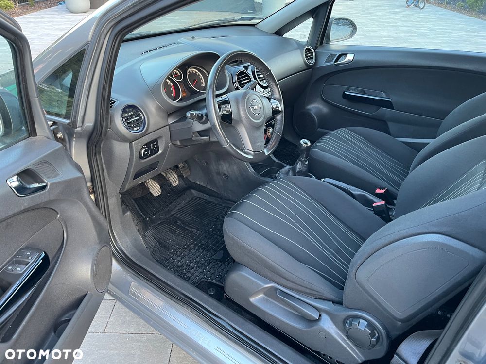 Opel Corsa 1.2 16V 111 - 6