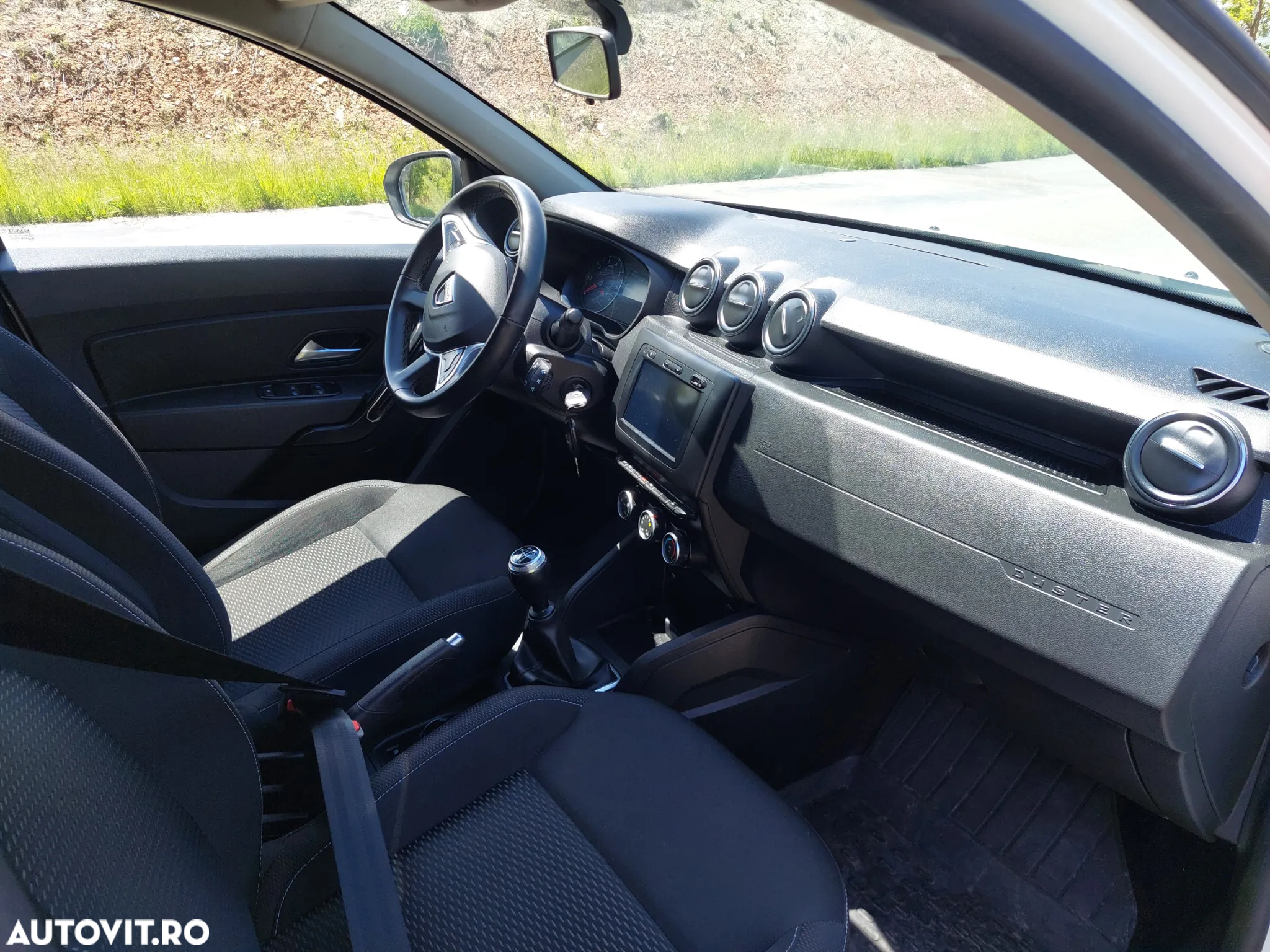 Dacia Duster TCe 130 4WD GPF Celebration - 9