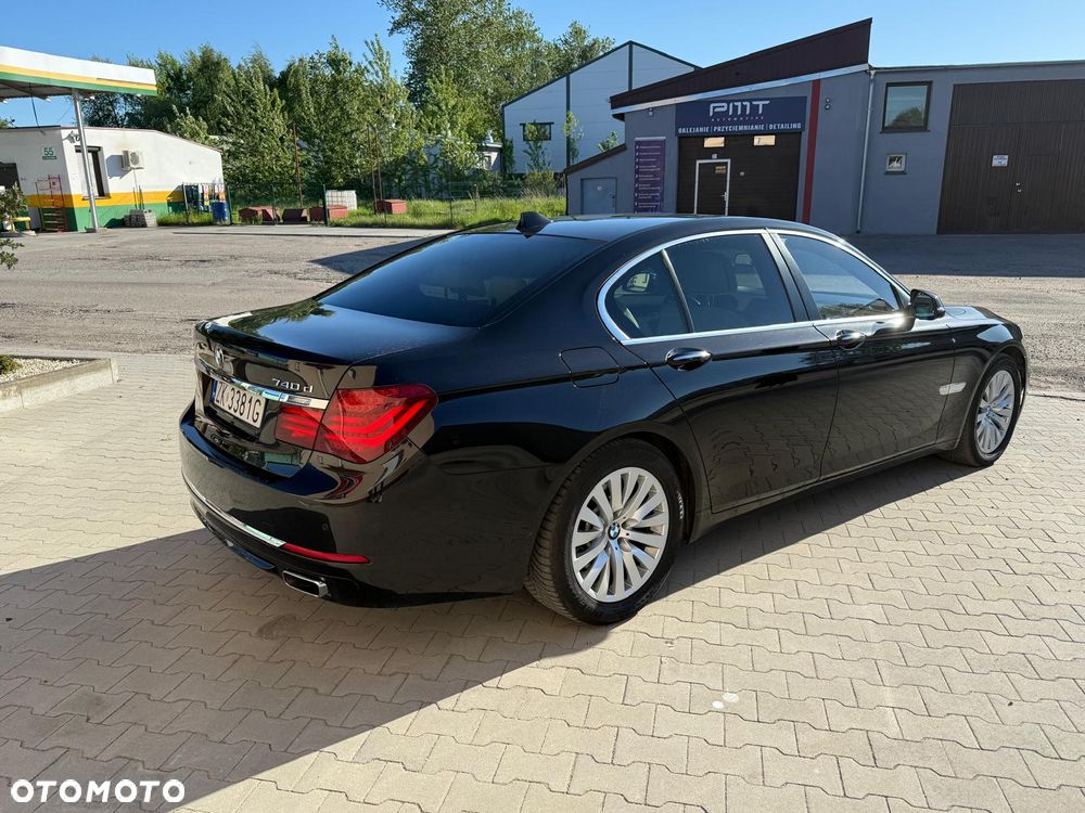 BMW Seria 7 740d - 7