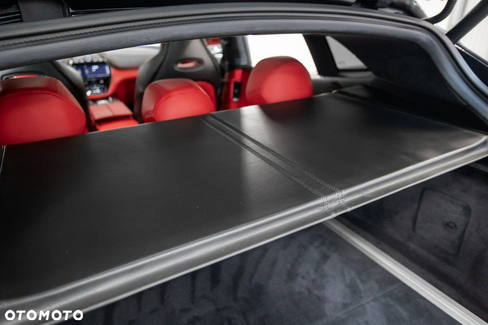 Aston Martin DBX Standard - 39