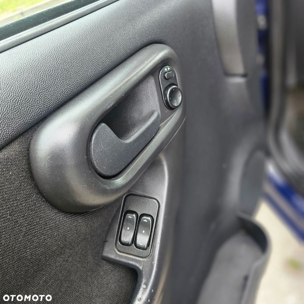 Opel Combo - 18