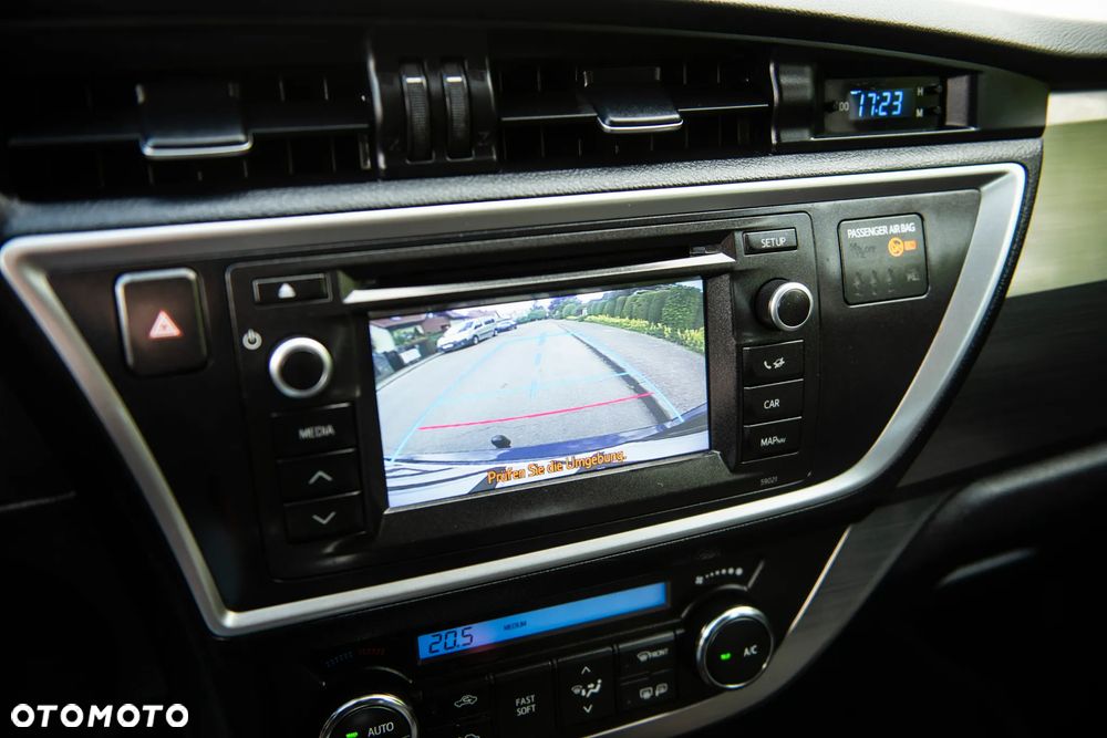 Toyota Auris 1.6 Valvematic Comfort - 24