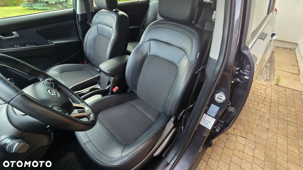 Kia Sportage 2.0 CVVT 4WD Automatik Vision - 29