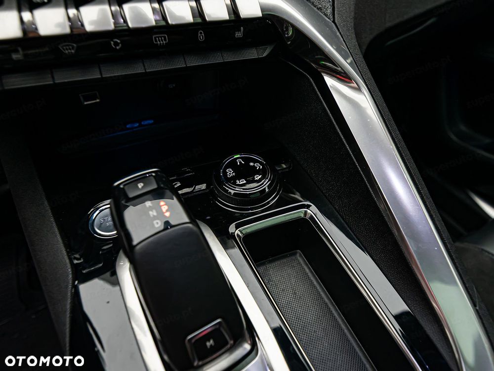 Peugeot 3008 1.6 THP Crossway S&S EAT6 - 24