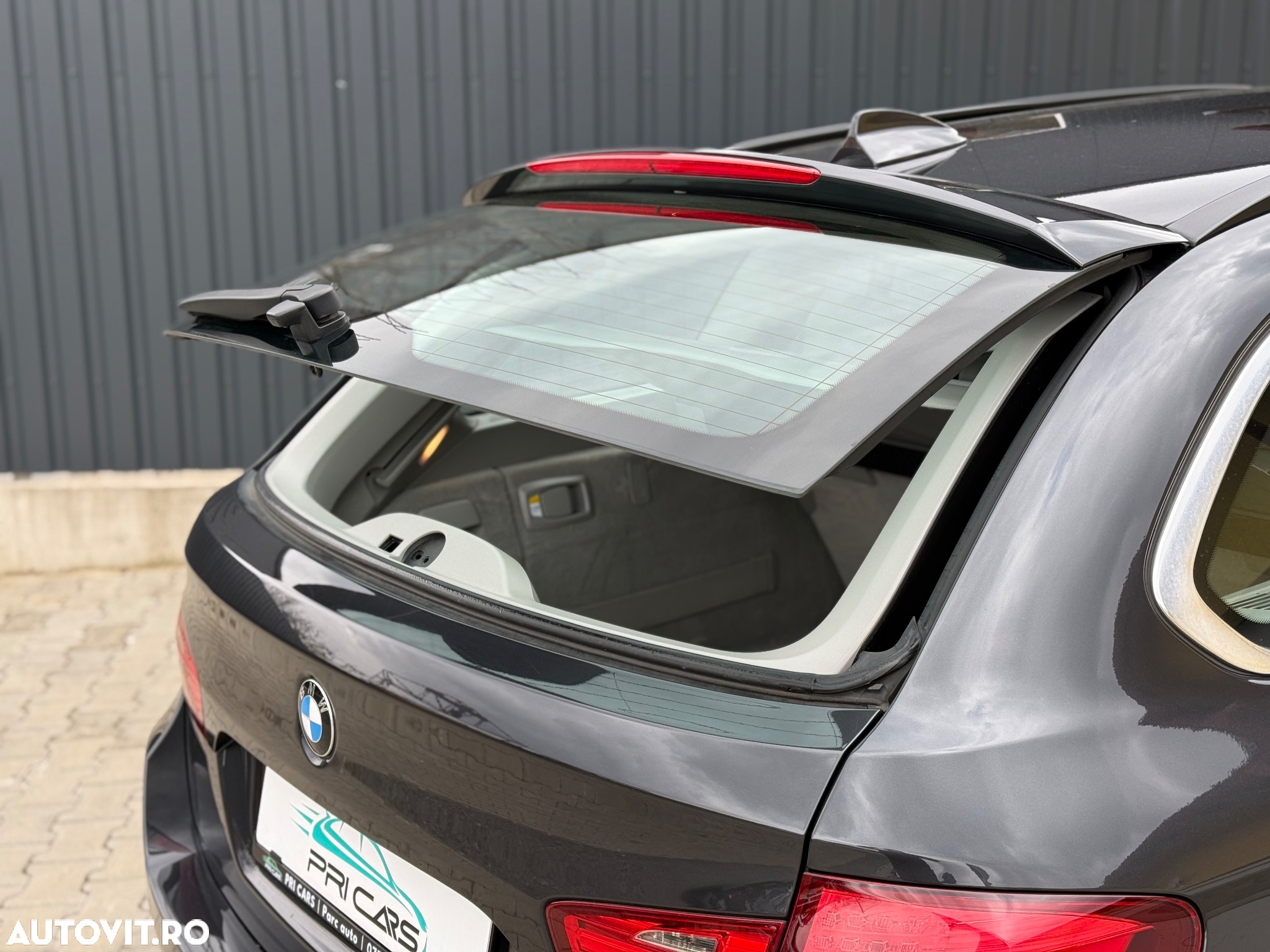 BMW Seria 5 520d Touring Aut. - 28