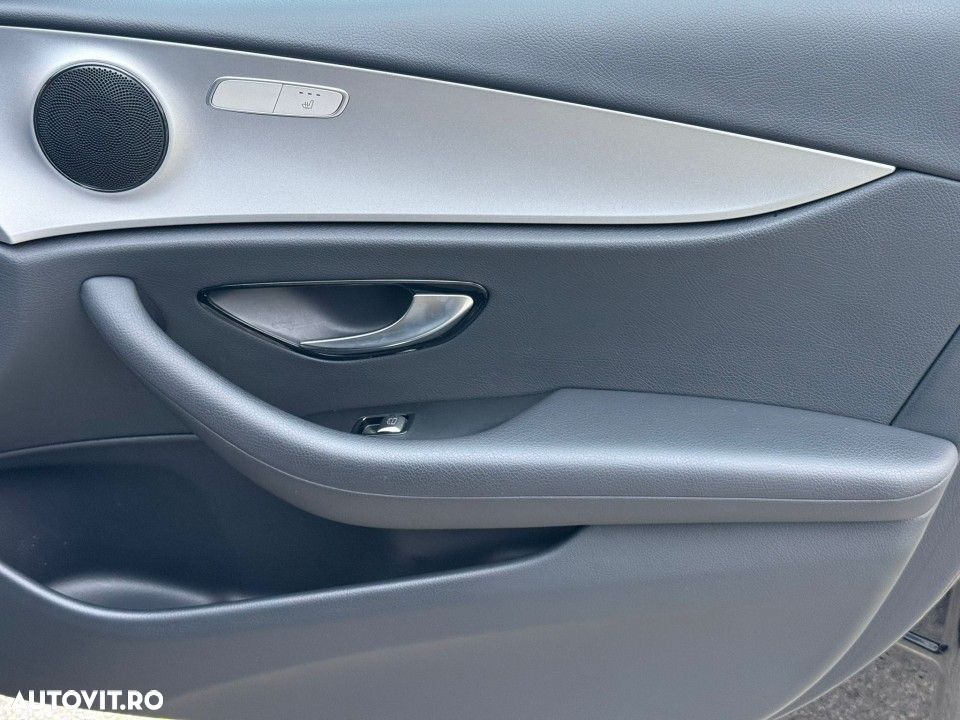 Mercedes-Benz E - 21