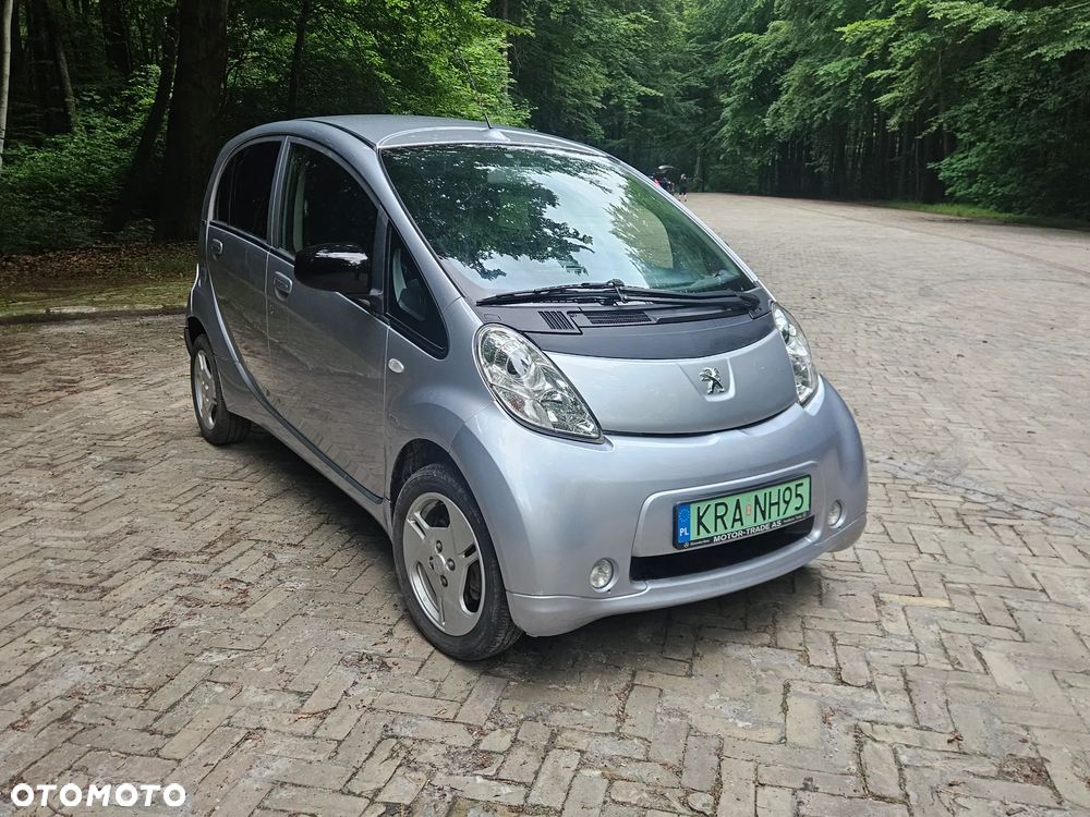 Peugeot iOn Standard - 1