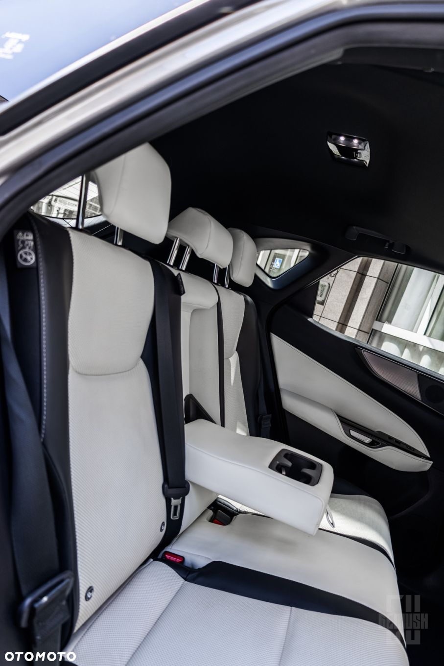 Lexus NX - 12