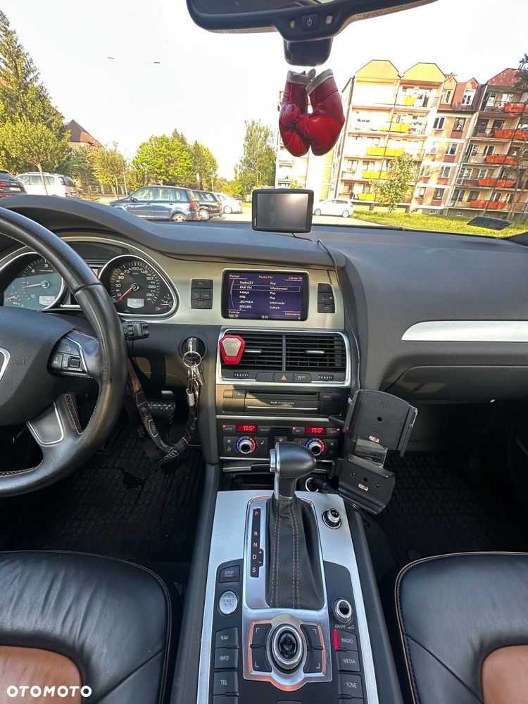 Audi Q7 - 12