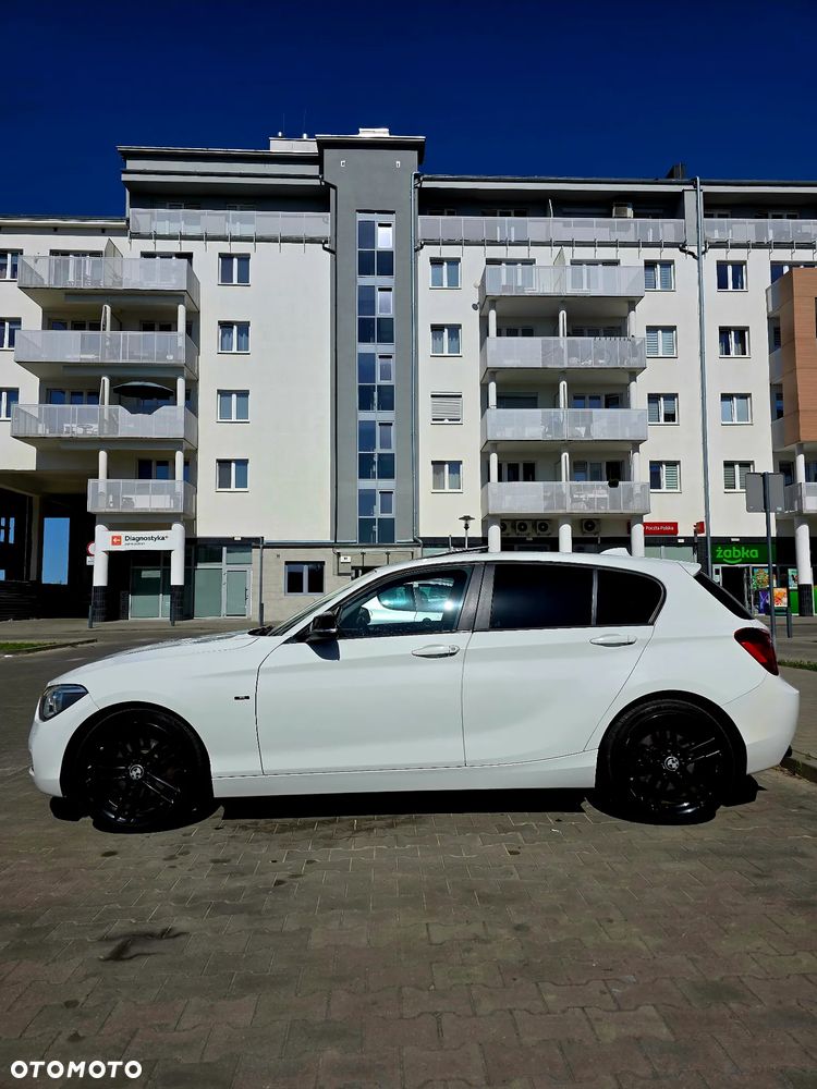 BMW Seria 1 120d Sport-Aut - 2