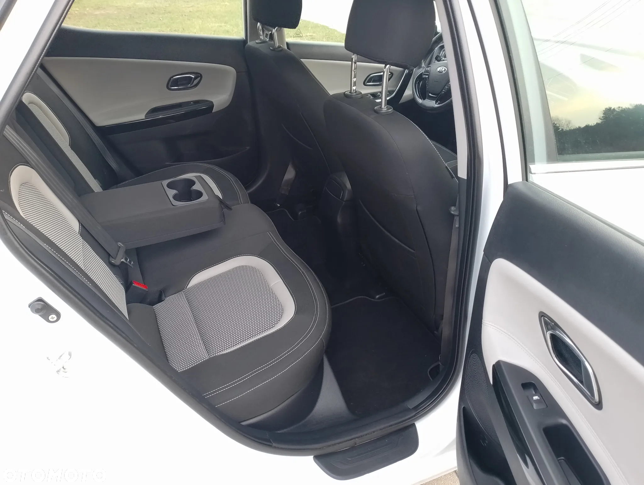 Kia Ceed 1.6 GDI Edition 7 - 25