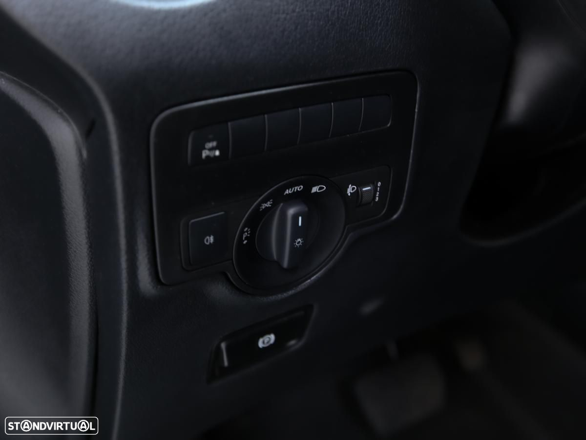 Mercedes-Benz E-VITO LONGO C/IVA - 11