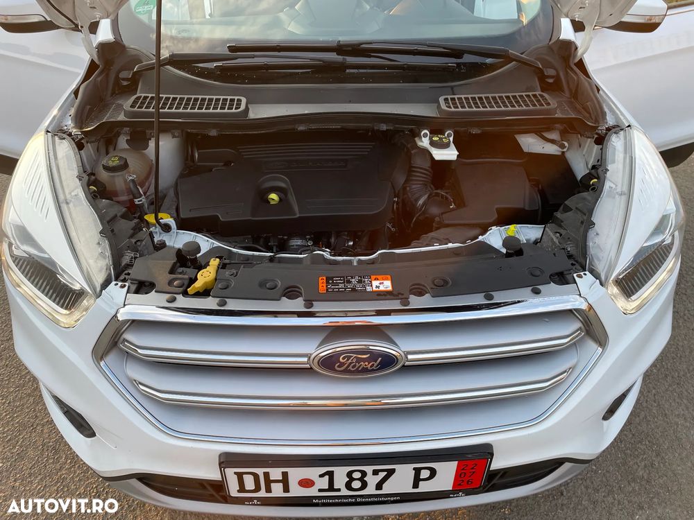 Ford Kuga 2.0 TDCi 4x4 Aut. Titanium - 18