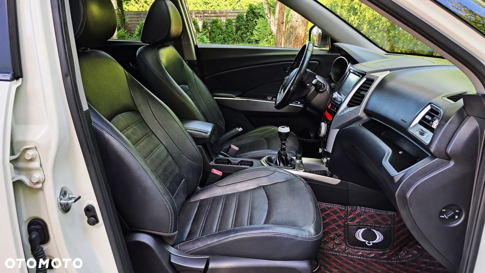 SsangYong/KGM Tivoli e-XDi 160 2WD Quartz - 22