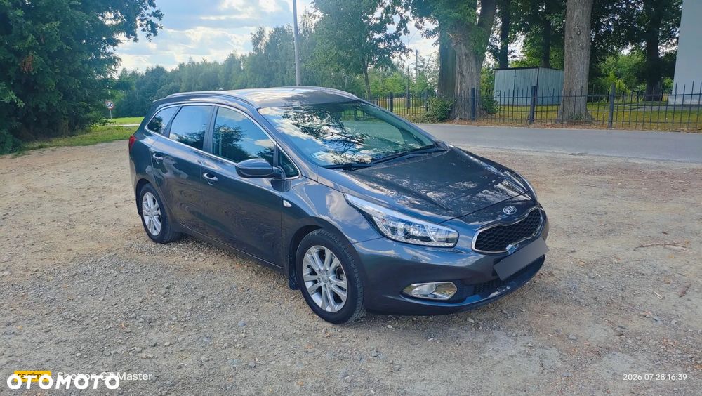 Kia Ceed - 8