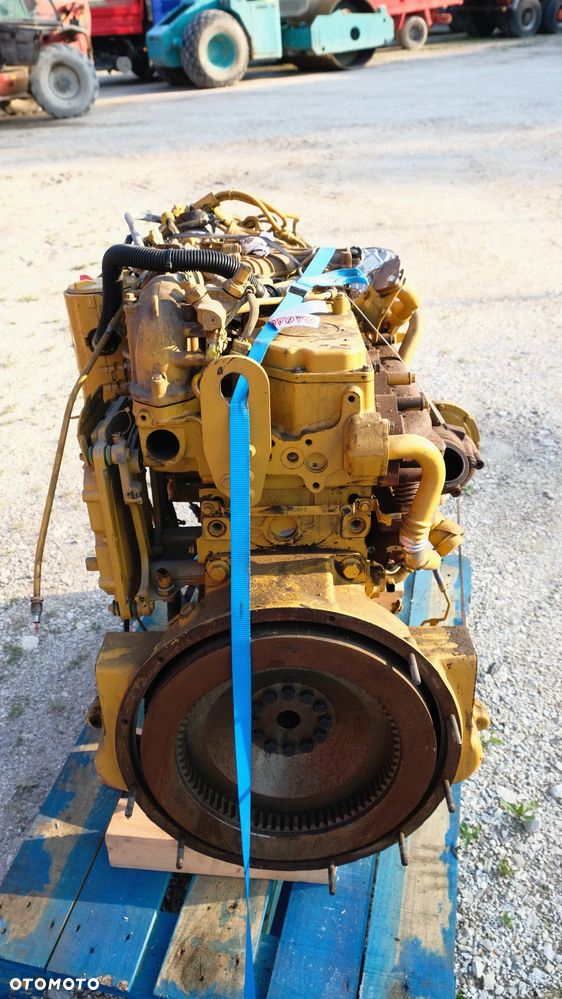 Kolektor wydechowy  do silnika Caterpillar C 6.6 Perkins 1106 wszystkie inne części do tego silnika - 3