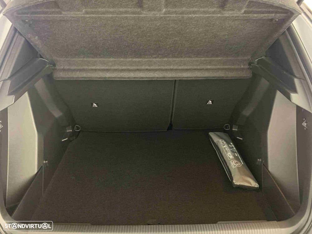 Peugeot 2008 1.2 Hybrid Allure e-DCS6 - 13