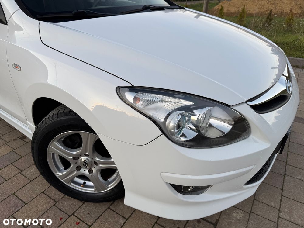 Hyundai i30 1.4 Comfort World Cup - 36