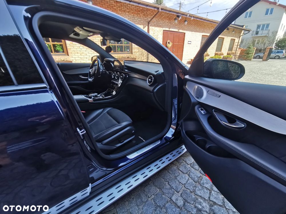 Mercedes-Benz GLC - 39