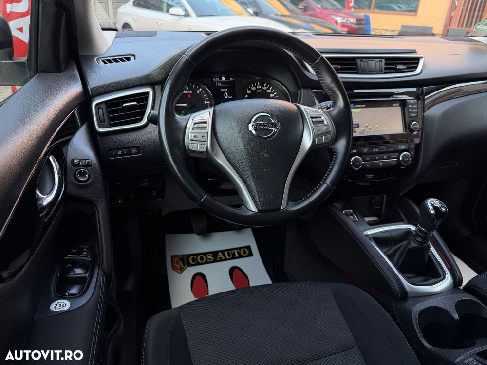 Nissan Qashqai 1.6 DCI TEKNA - 11