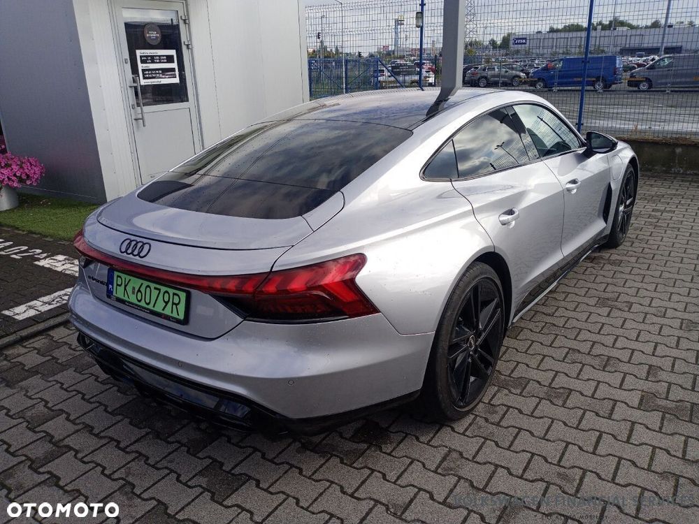 Audi e-tron GT - 4