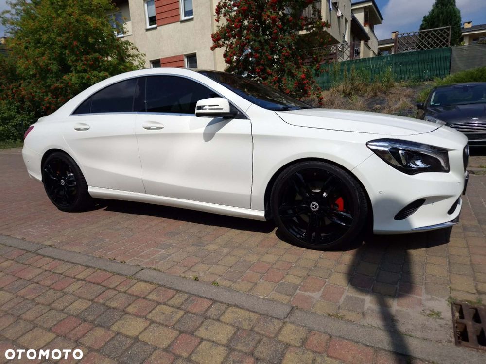 Mercedes-Benz CLA - 4