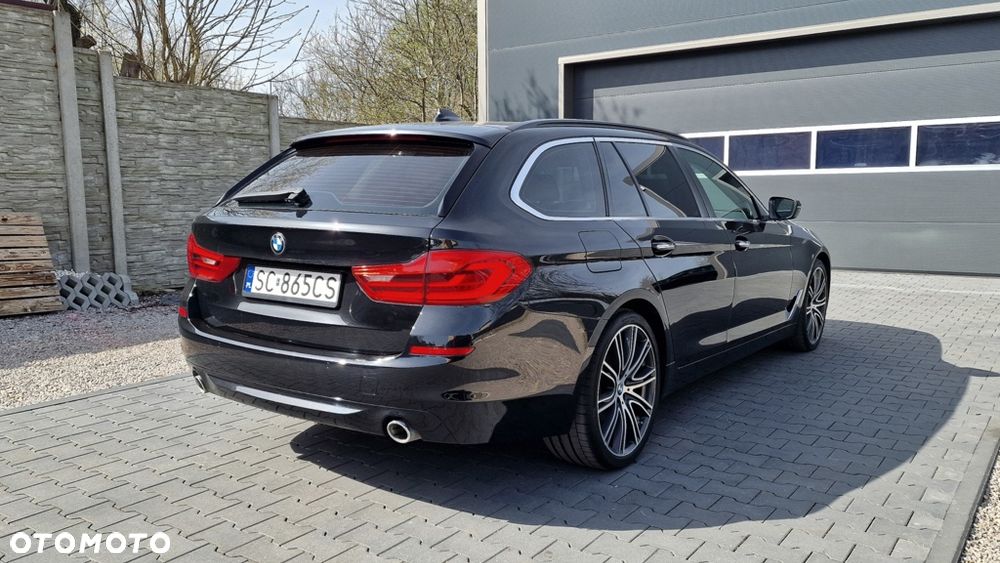 BMW Seria 5 530d Sport Line - 17