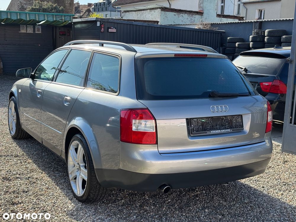 Audi A4 Avant - 8