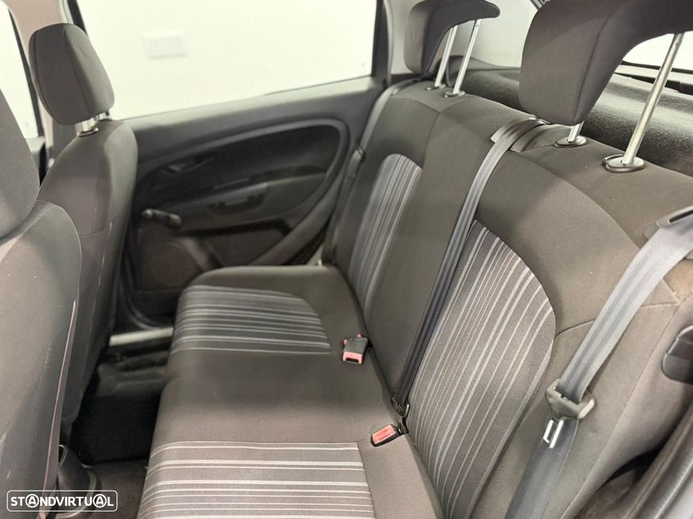 Fiat Punto 1.2 Easy S&S - 5