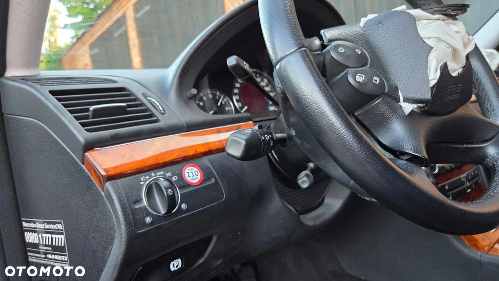 Mercedes-Benz Klasa E - 19