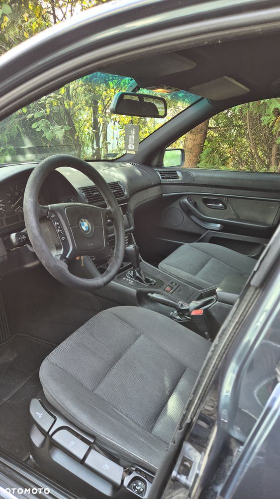 BMW Seria 5 - 18
