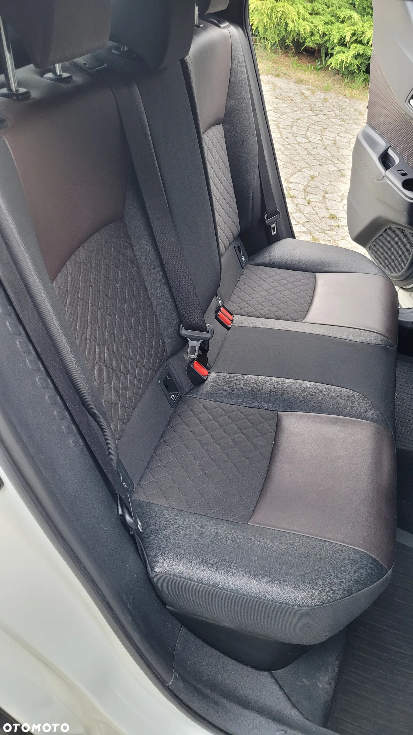 Toyota C-HR 1.8 Hybrid Prestige - 16