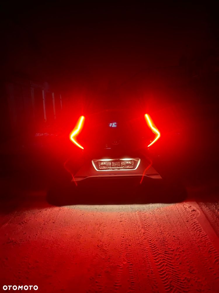 Toyota Aygo x-clusiv - 11