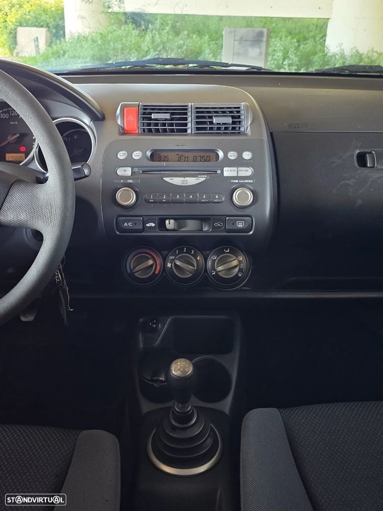 Honda Jazz 1.2 LS - 12