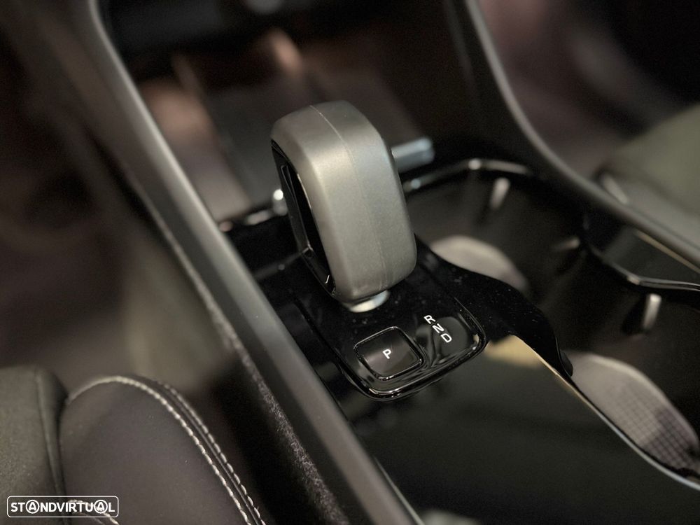 Volvo C40 Recharge Core - 24