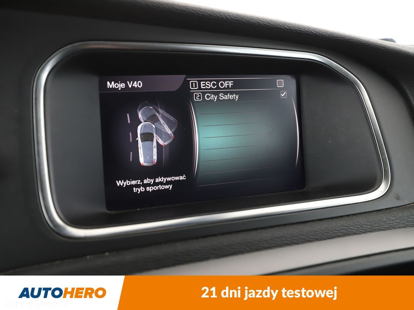 Volvo V40 - 23