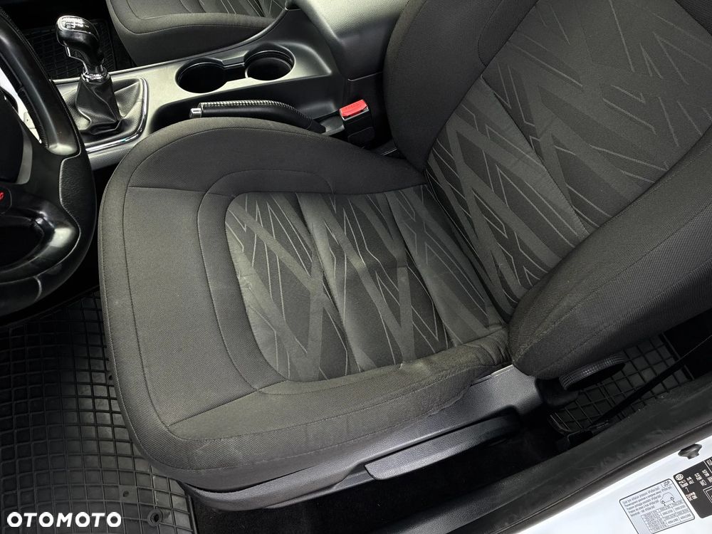 Kia Ceed 1.4 CRDi M - 12