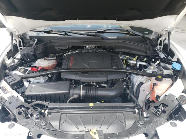 Alfa Romeo Stelvio - 8