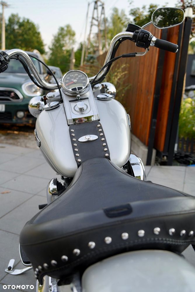 Harley-Davidson Softail Heritage Classic - 16