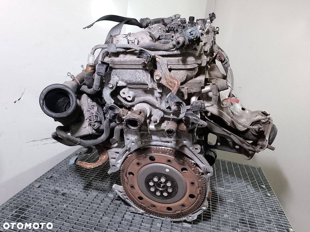 SILNIK TOYOTA COROLLA E15 2ZR-E25W 1.8 16V  2ZR-E25W - 2