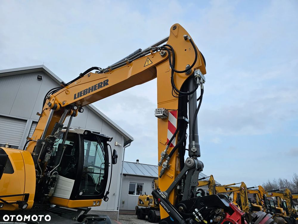 Liebherr A 918 Compact - 9