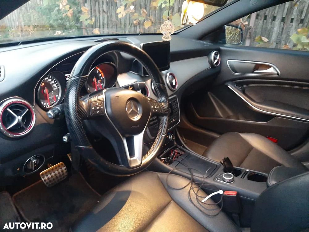 Mercedes-Benz CLA 220 CDI 7G-DCT - 2