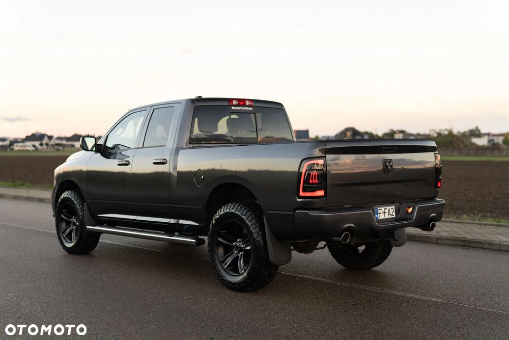 Dodge RAM 5.7 4x4 - 10